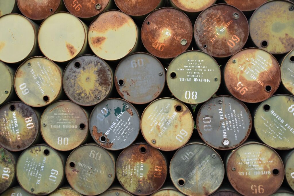 Stacked lubricant drums